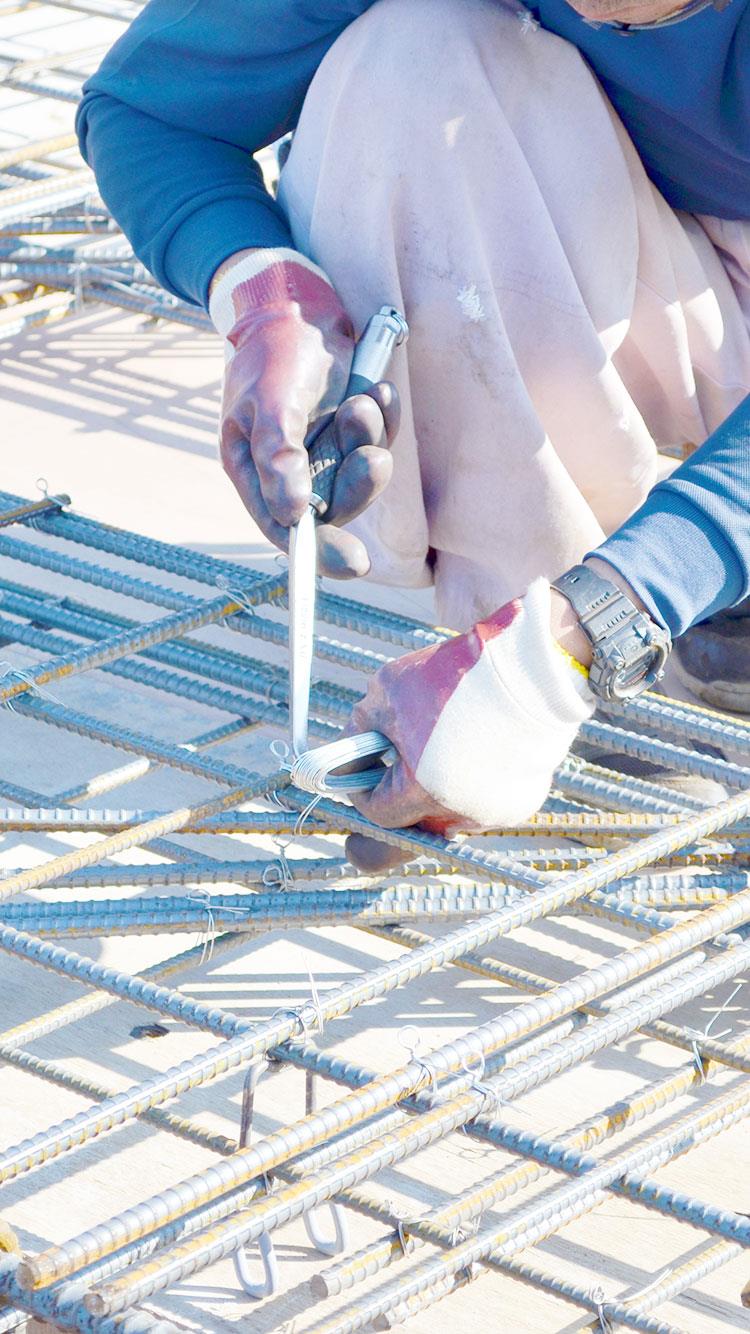 鉄筋加工による基礎工事の見積もりや依頼に関するお問い合わせは西尾市にある『株式会社幸鋼業』へ